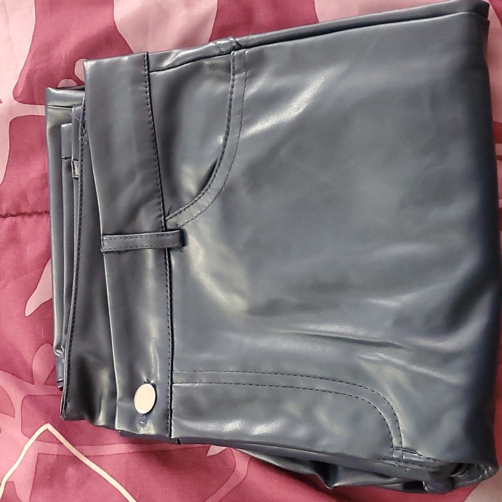 Women's Pants